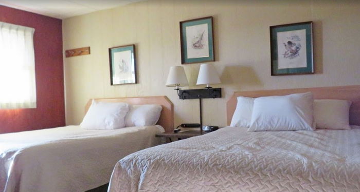 Indianhead Motel - From Web Listing (newer photo)